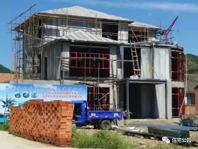 施工隊(duì)作品展丨當(dāng)保溫墻板遇上鋼結(jié)構(gòu),裝配式作業(yè)就是這么強(qiáng)!